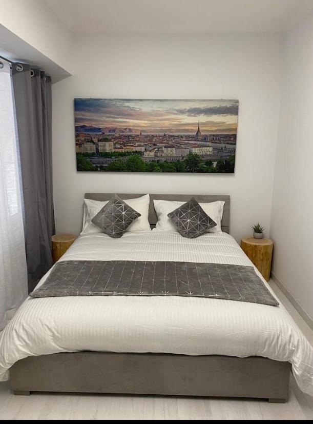 Suite Turin Central Po40 Apartment *